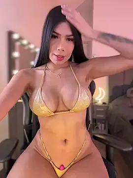 JanyLunaa on StripChat