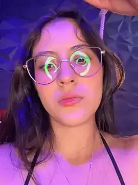 Freechat Juanita-Diaz on StripChat