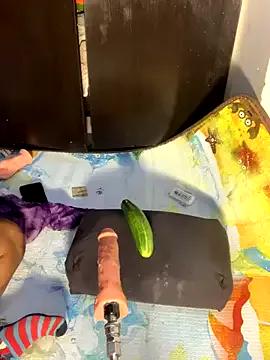 Freechat JuicyEve on StripChat