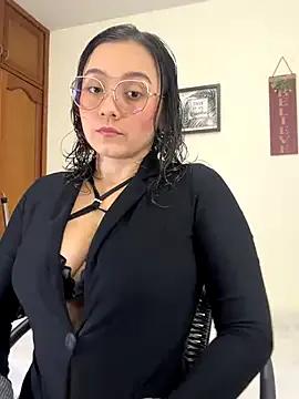 Kay_LustyWife on StripChat