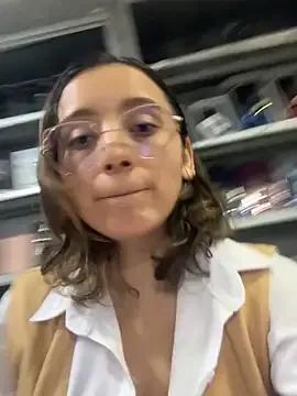 Kay_LustyWife on StripChat