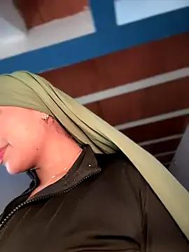 Freechat lalilamassu1 on StripChat