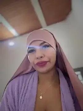 Freechat lalilamassu1 on StripChat