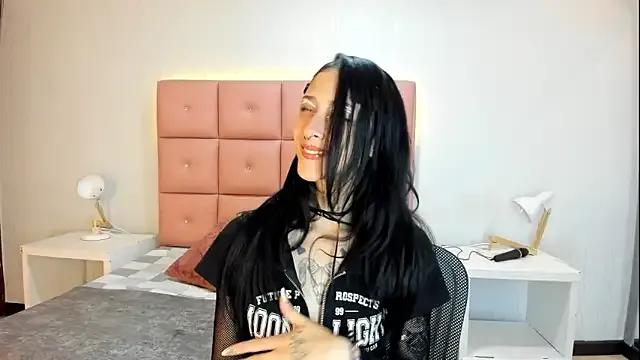 lhiamfit on StripChat