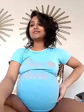 Private littlemissdevil69 on StripChat