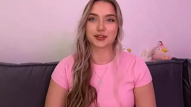 Private LouraStalter on StripChat