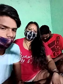 LoveOnStream on StripChat