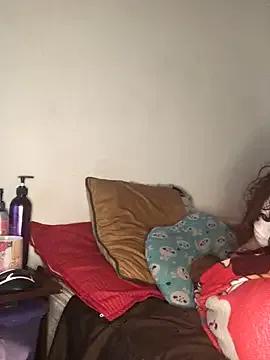 luisahot_9727 on StripChat