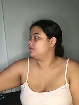 luisahot_9727 on StripChat