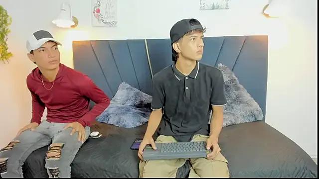 Freechat maicol_cum23 on StripChat