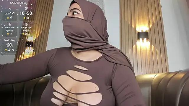 Freechat malak_nanyy on StripChat