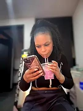 Melany_Williams on StripChat