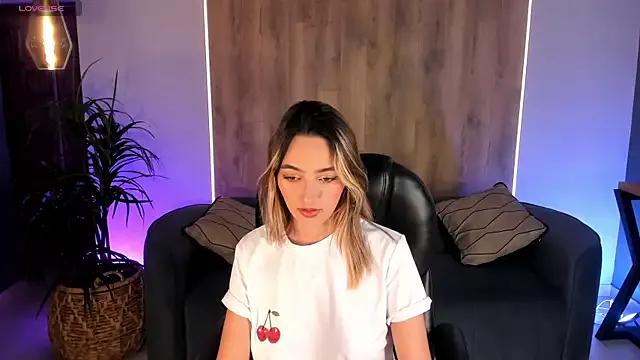 MelissaMoore_ on StripChat