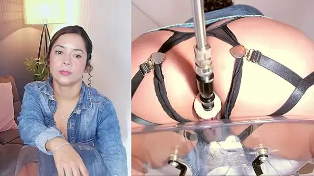 Mila_Moans on StripChat