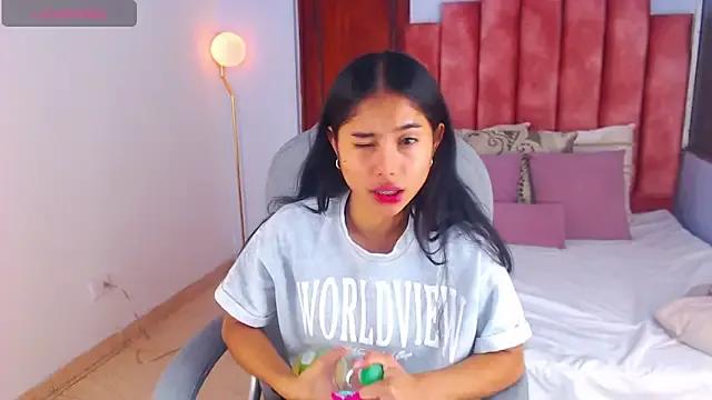 Milaa_Star_ on StripChat