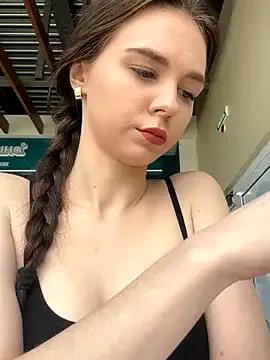 Freechat MilaBee on StripChat