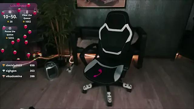 Freechat Mira_Fyre on StripChat