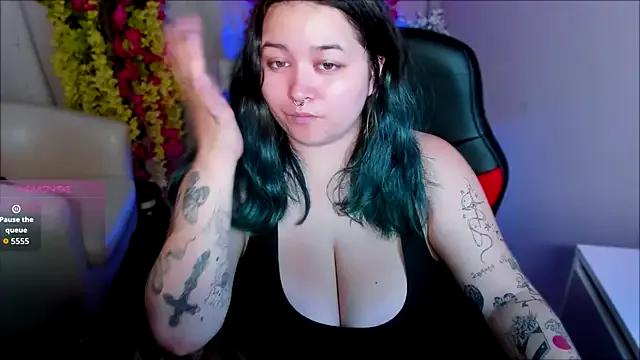 Freechat Mira_Fyre on StripChat