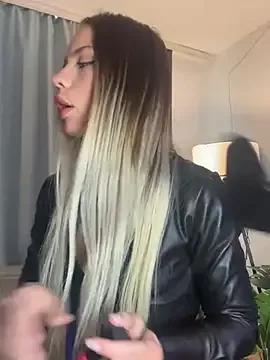 MistressMommyKate on StripChat