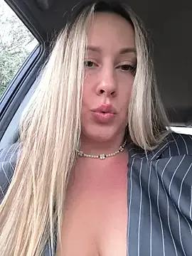 StripChat Mona_Plus is Freechat Mona_Plus — 4 fingers up the ass