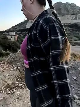 Mona_Plus on StripChat