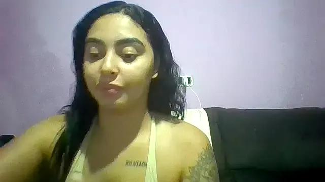 Freechat Nandinha777 on StripChat