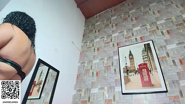 Freechat naomi_campbel_ on StripChat