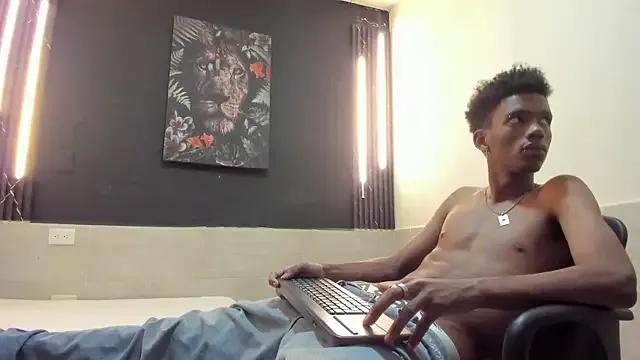 Freechat nero_reyd on StripChat