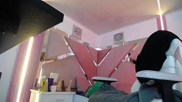 Noah_Jhonson on StripChat