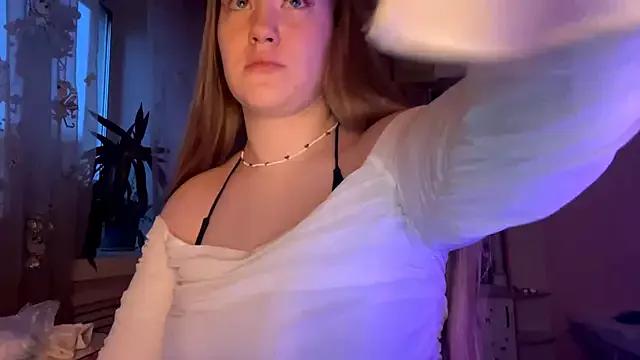 PandaFluff on StripChat