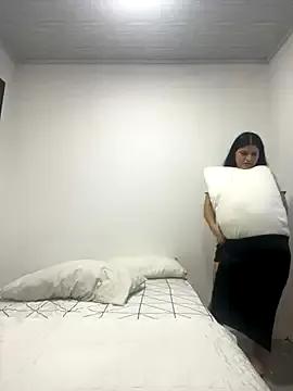 pareja_curiosa19 on StripChat