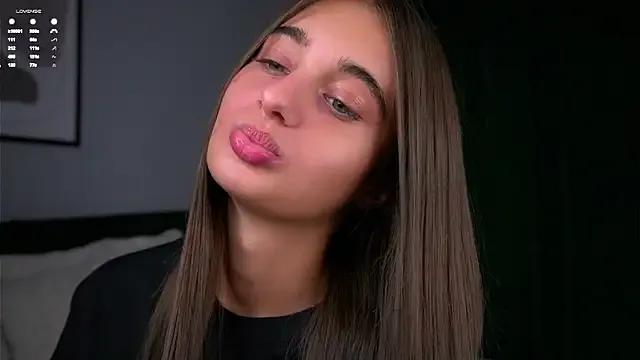 Freechat PiquingOgalala on StripChat