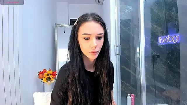 Freechat realhotfallingdevil on StripChat