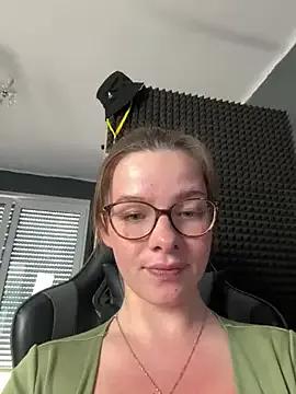 RoxiBlack on StripChat