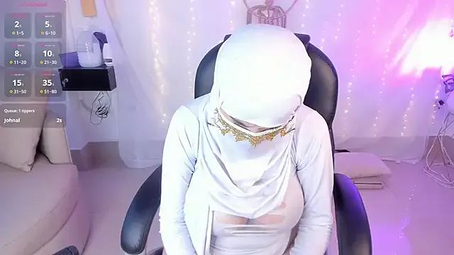 salma_isawwii on StripChat