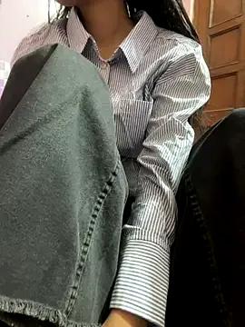 Sandhya_77 on StripChat