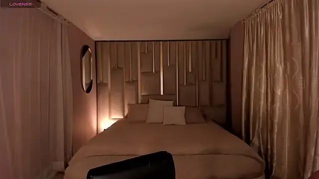 ScarlettBoss on StripChat