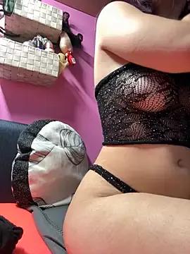 sexymelli18 — Last tip wins 3 videos(suprice)!