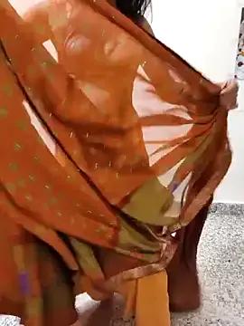 Freechat Shalu_G on StripChat