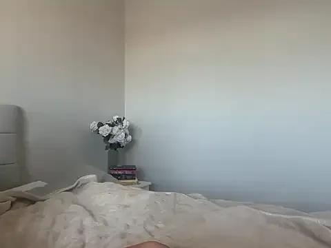 StripChat skye__ is Private skye__ — Naked + 2 min toy control