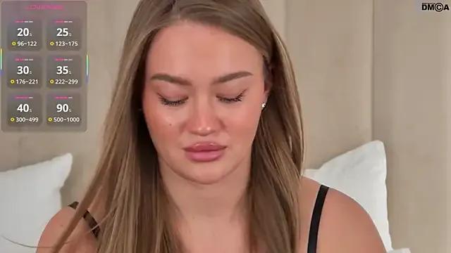 SkylarVoxx on StripChat