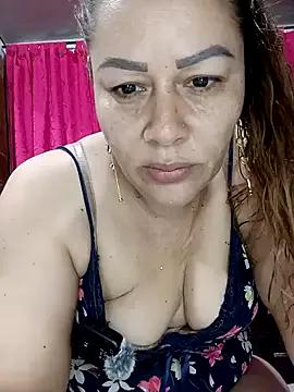 SluttyMilf79 on StripChat