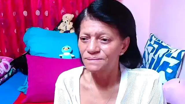 SLUTTYROXY on StripChat