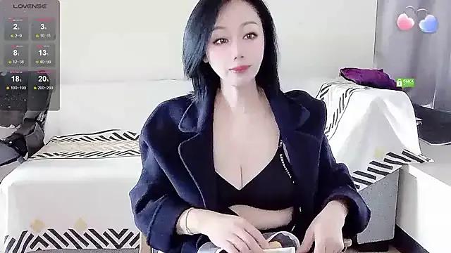 Freechat Smile-- on StripChat