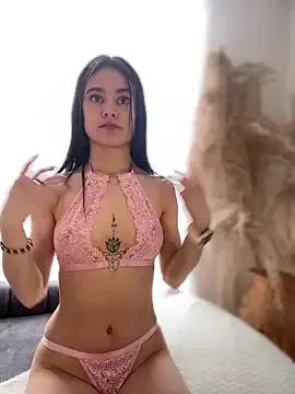 Sofi_Leal on StripChat