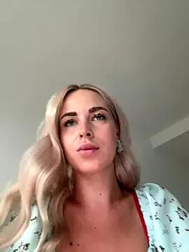 streetdoll on StripChat