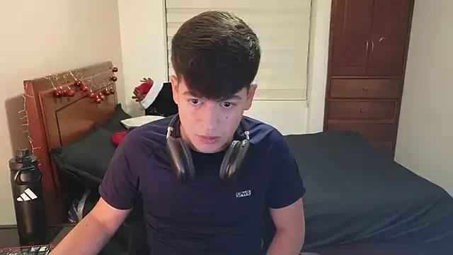 StripChat tightncuteass is Freechat tightncuteass — doggy pose naked