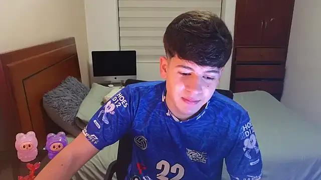 Private tightncuteass on StripChat