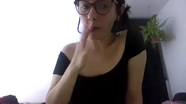 Freechat Tiramisu89 on StripChat