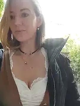 Freechat TopsyWilde on StripChat